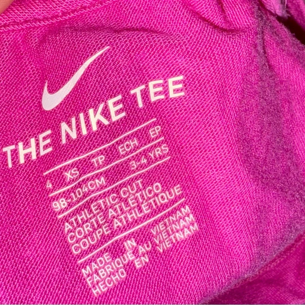 The Nike Tee (XS) Hot Pink 'Just Do It' T-Shirt - Picture 3 of 5
